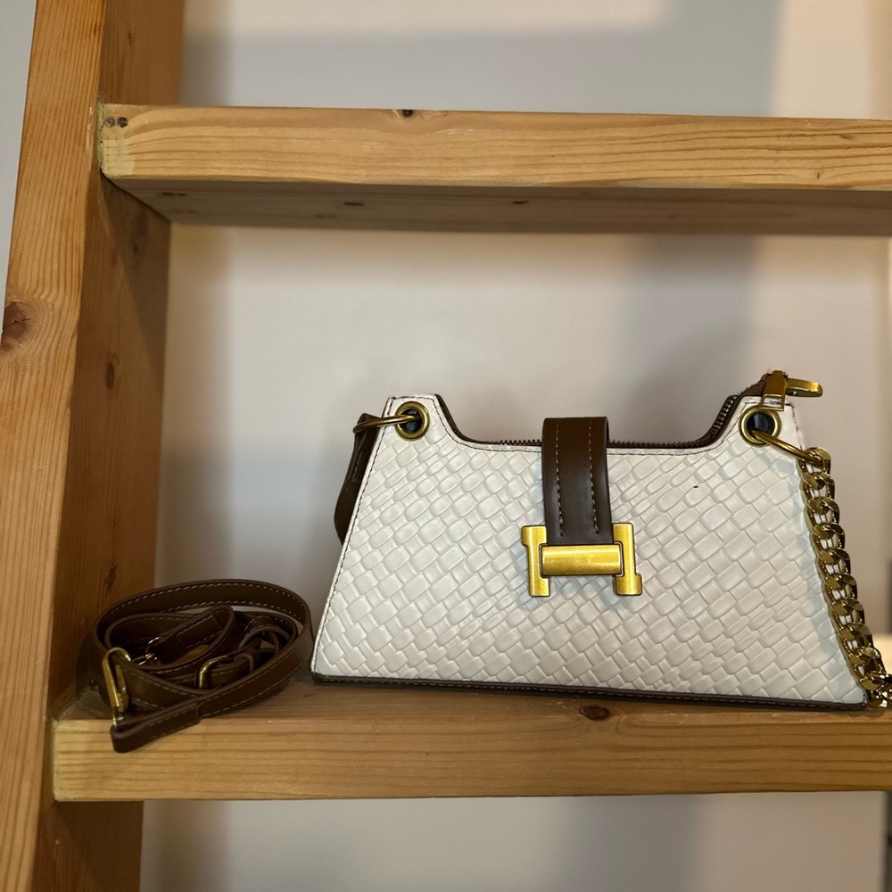 Shoulder bag